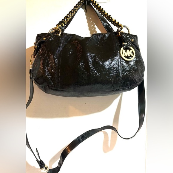 Michael Kors Black patent leather crossbody Bag - Picture 1 of 6